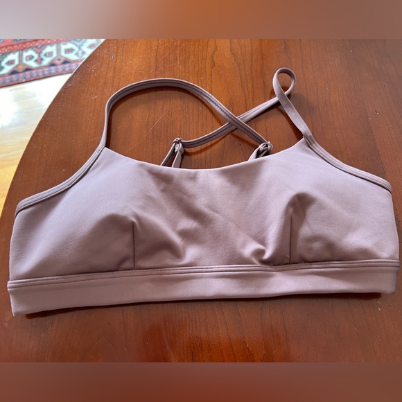 ALO Yoga Other - ALO INTRIGUE BRA